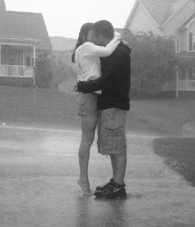 kissing in rain. kissing in the rain