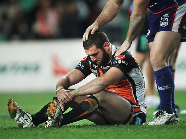 robbie_farah_crying.jpg