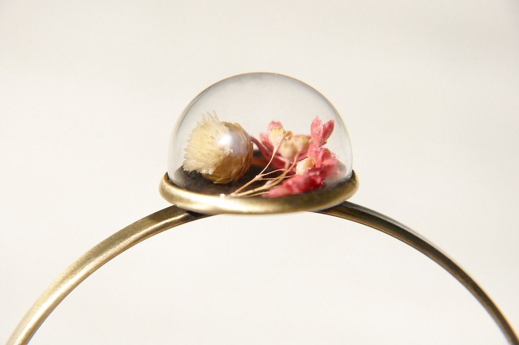 Valentine's Day Gift / Forest Department / Glass Dry Flower Bronze Bracelet-Spring Forest - Bracelets - Glass Multicolor