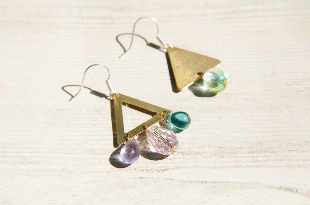 Happy New Year / simple sense / Bronze vintage glass earrings - actual situation of trigonometry World (clip-on / ear pin) - Earrings & Clip-ons - Glass Multicolor
