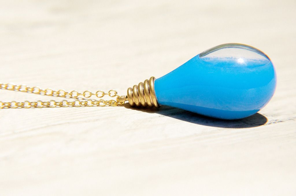Anniversary 5% off the whole museum / Ocean wind / British transparent glass ball necklace-water blue ocean at night (Limited Luminous Edition) - Necklaces - Glass Blue