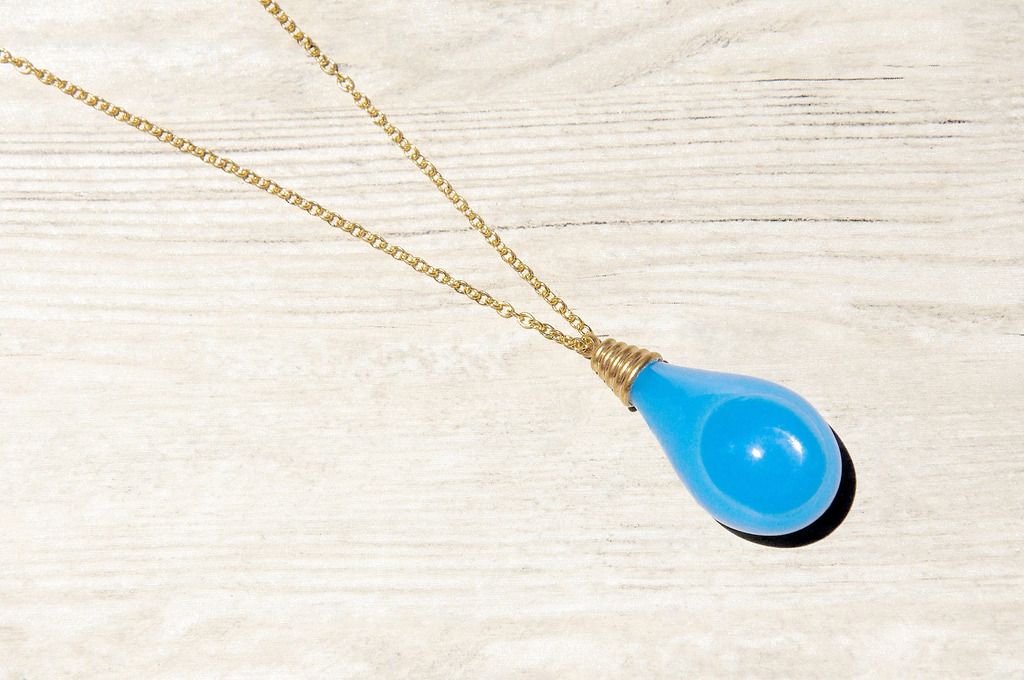 Anniversary 5% off the whole museum / Ocean wind / British transparent glass ball necklace-water blue ocean at night (Limited Luminous Edition) - Necklaces - Glass Blue