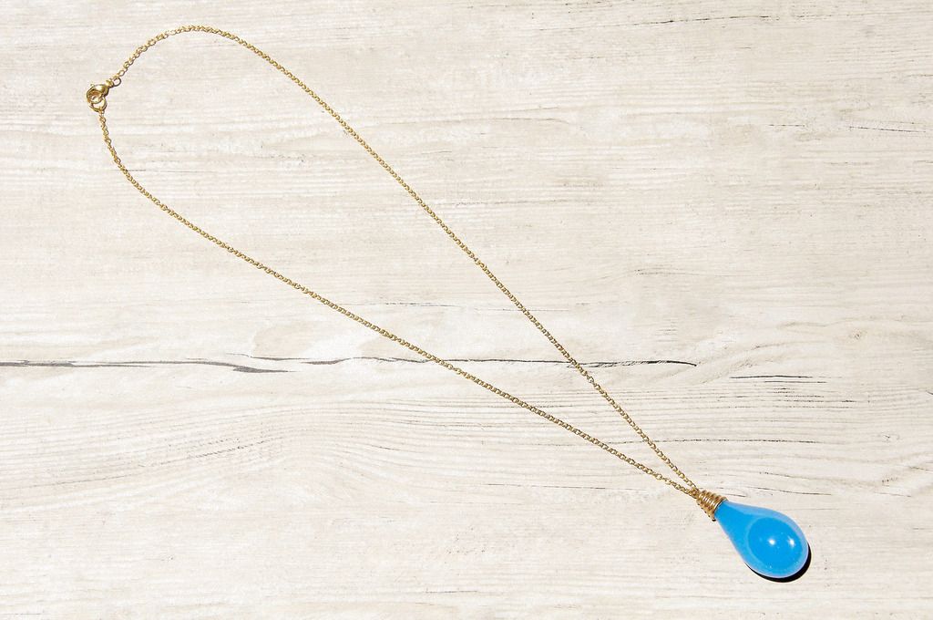 Anniversary 5% off the whole museum / Ocean wind / British transparent glass ball necklace-water blue ocean at night (Limited Luminous Edition) - Necklaces - Glass Blue