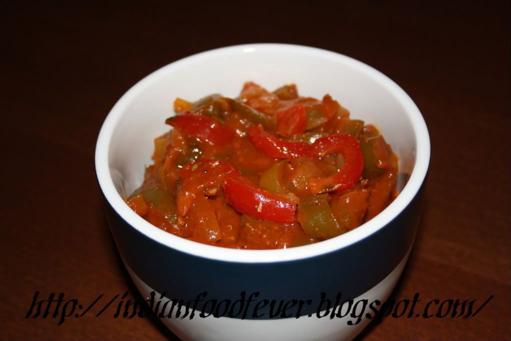 capsicum; peppers; tomato; onion